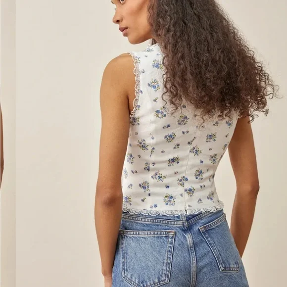 Corset style Floral Lace-Trimmed White Top - Picture 3 of 6